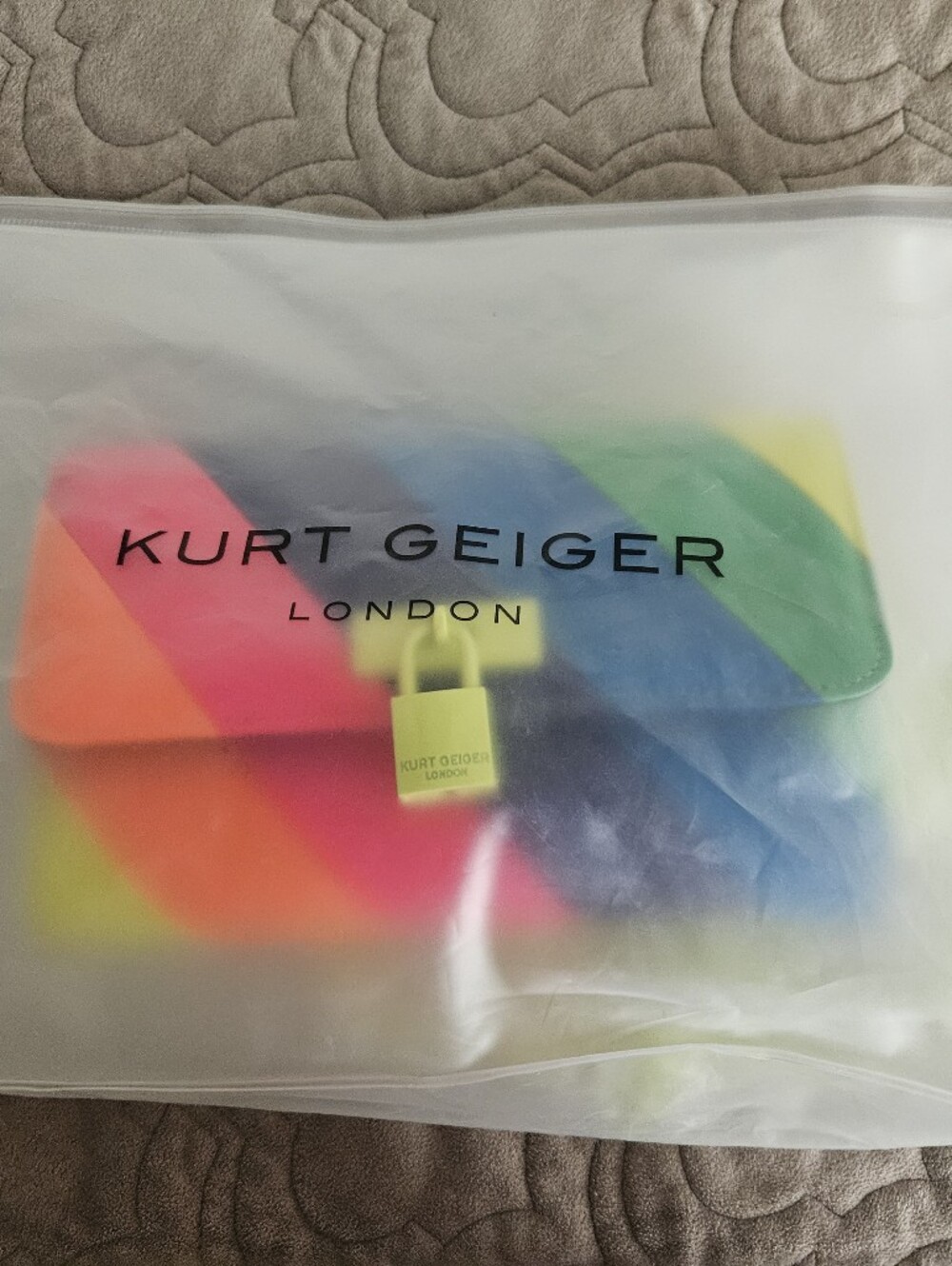 Kurt Geiger Wallet In Chain - Picture 7 of 8